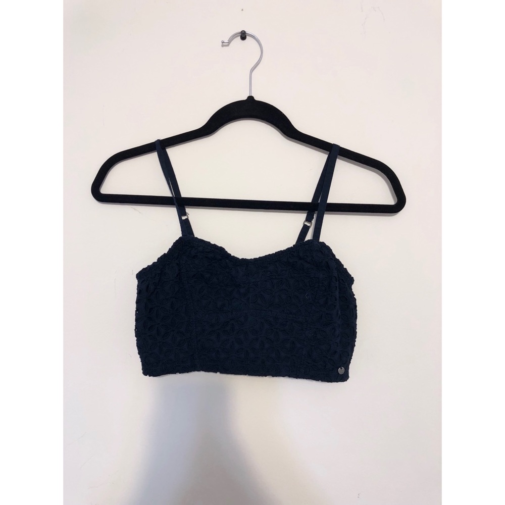 ❌ SOLD ❌ Abercrombie Front Lace Navy Crop Top (S)